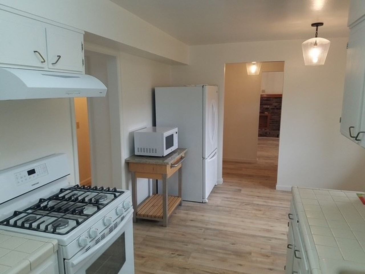 615 Beverly Way - Photo 4 of 14