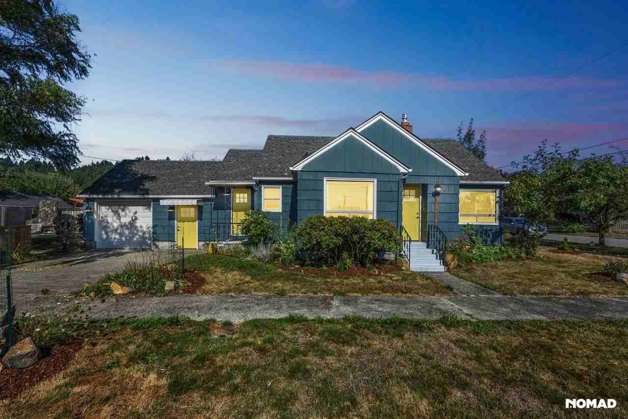 682 Sw Mcfadden Ave - Photo 2 of 23