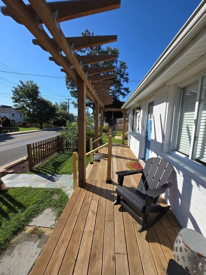 8728 Bayside Rd - Photo 2 of 23