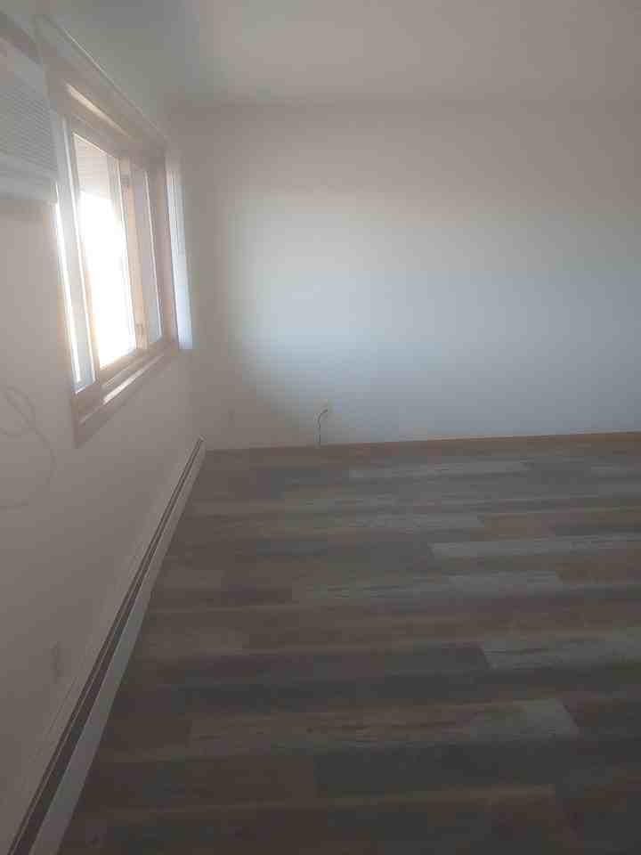4621 University Ave Ne #201 - Photo 6 of 11