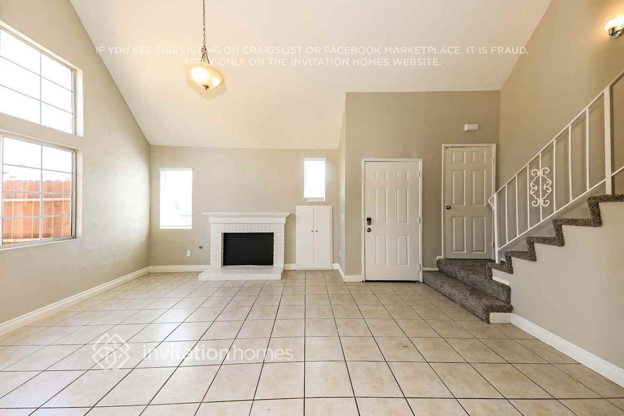 8029 Linares Ave - Photo 6 of 18