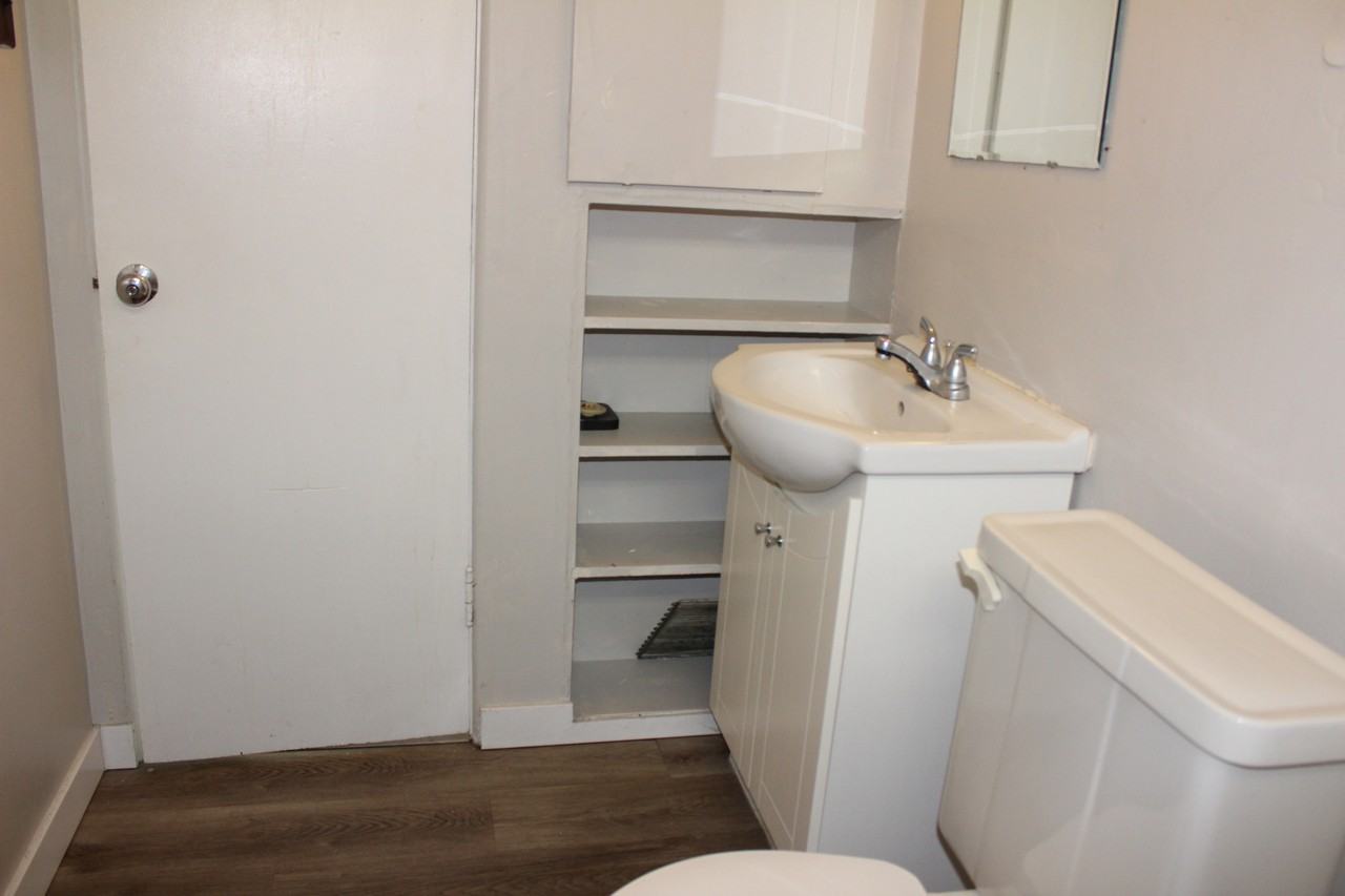 10410 97 Avenue NW - Photo 3 of 13