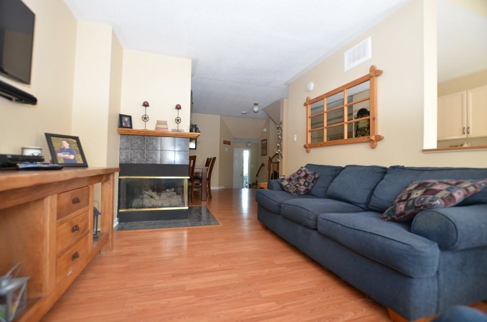 911 Maley Street - 1 - Photo 3 of 22