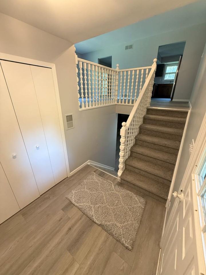267 Arbor Dr - Photo 4 of 20
