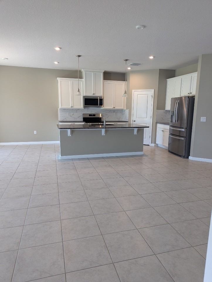 334 Winter Bliss Ln - Photo 3 of 20