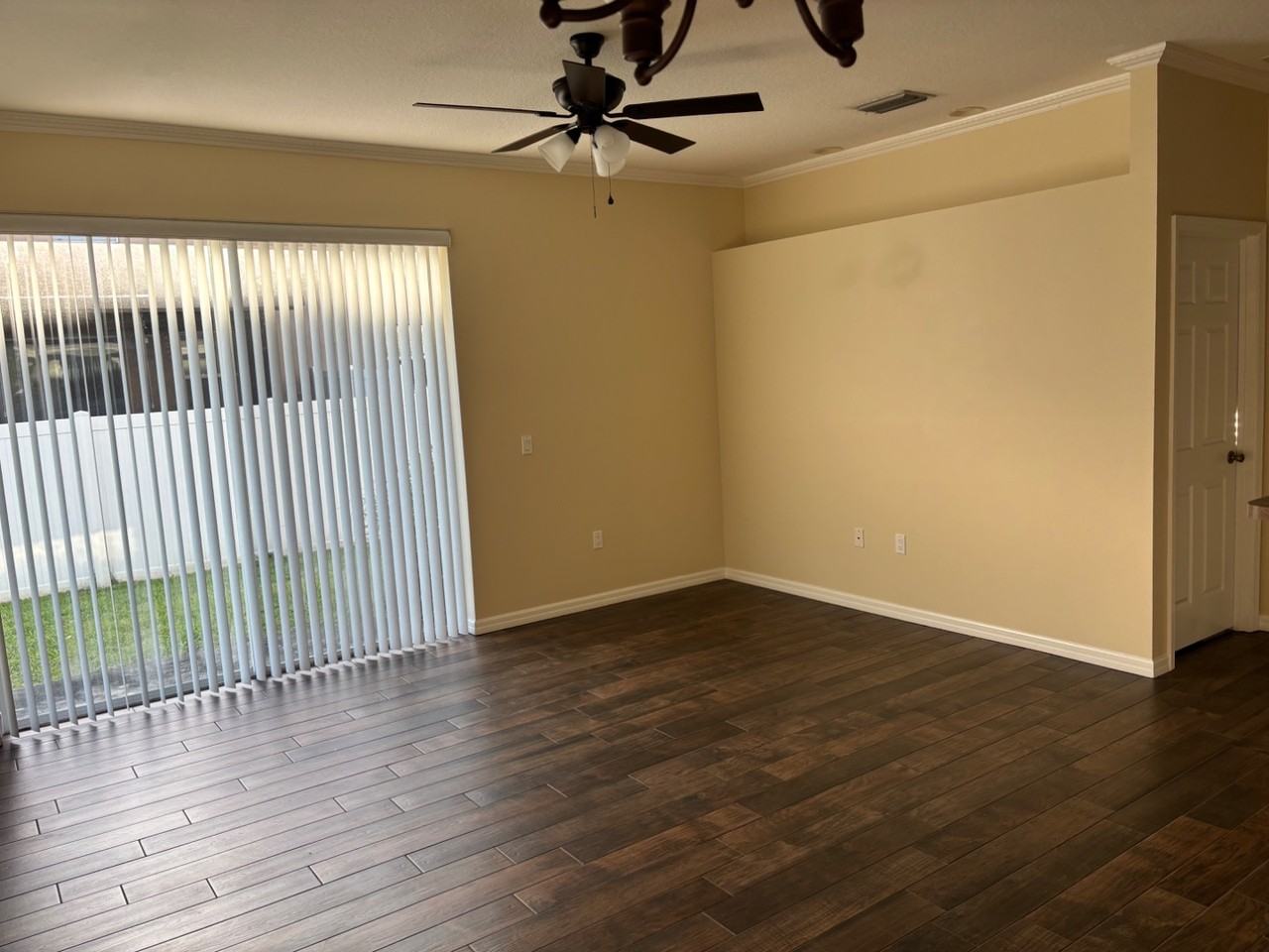 6502 Sedgeford Dr - Photo 7 of 17
