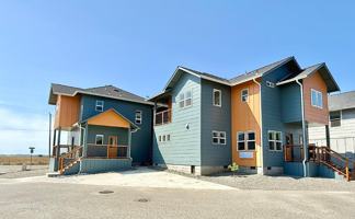 featured image of 2392 Karen Ct