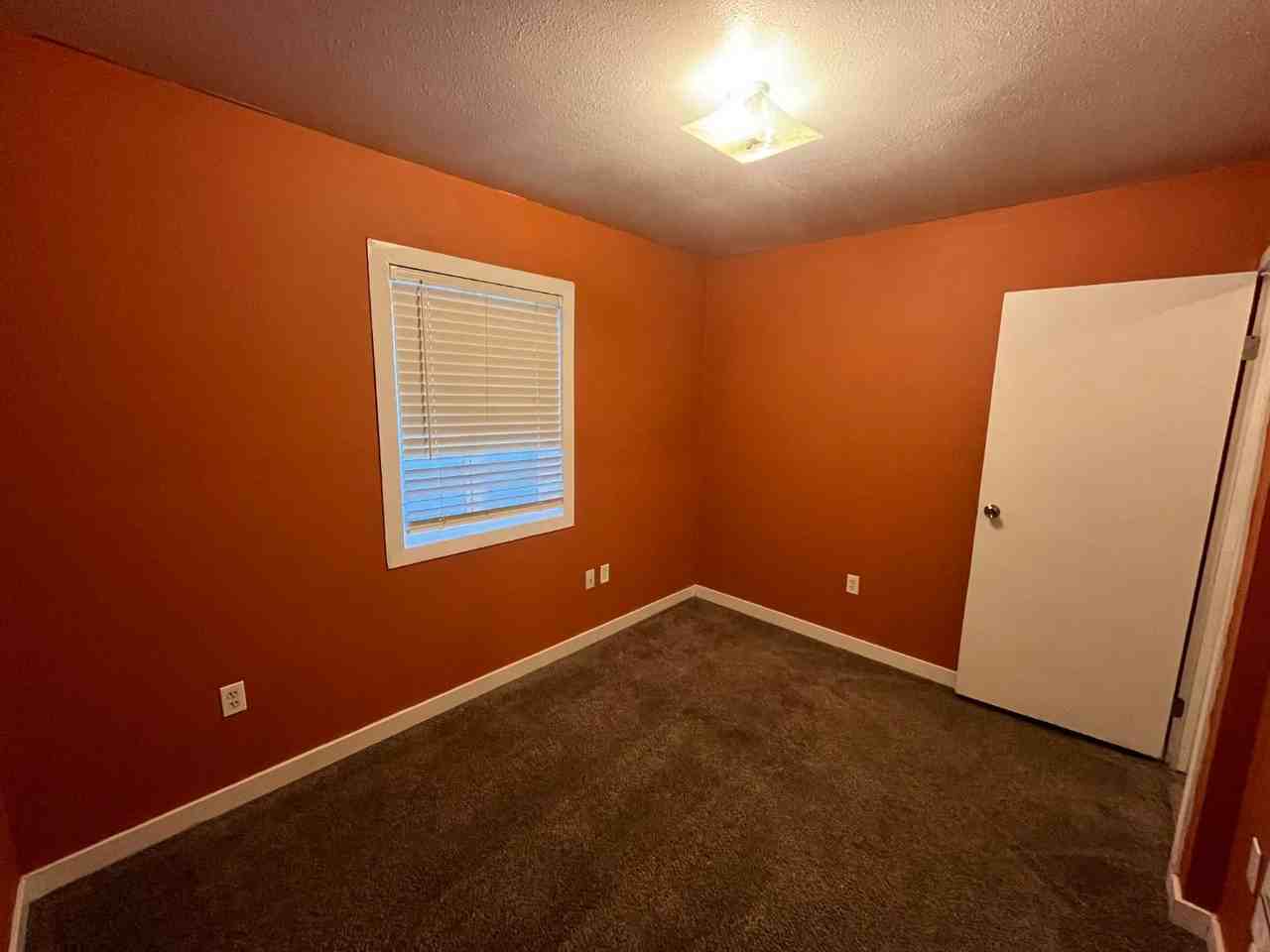 Emerson Cottages - Photo 5 of 10