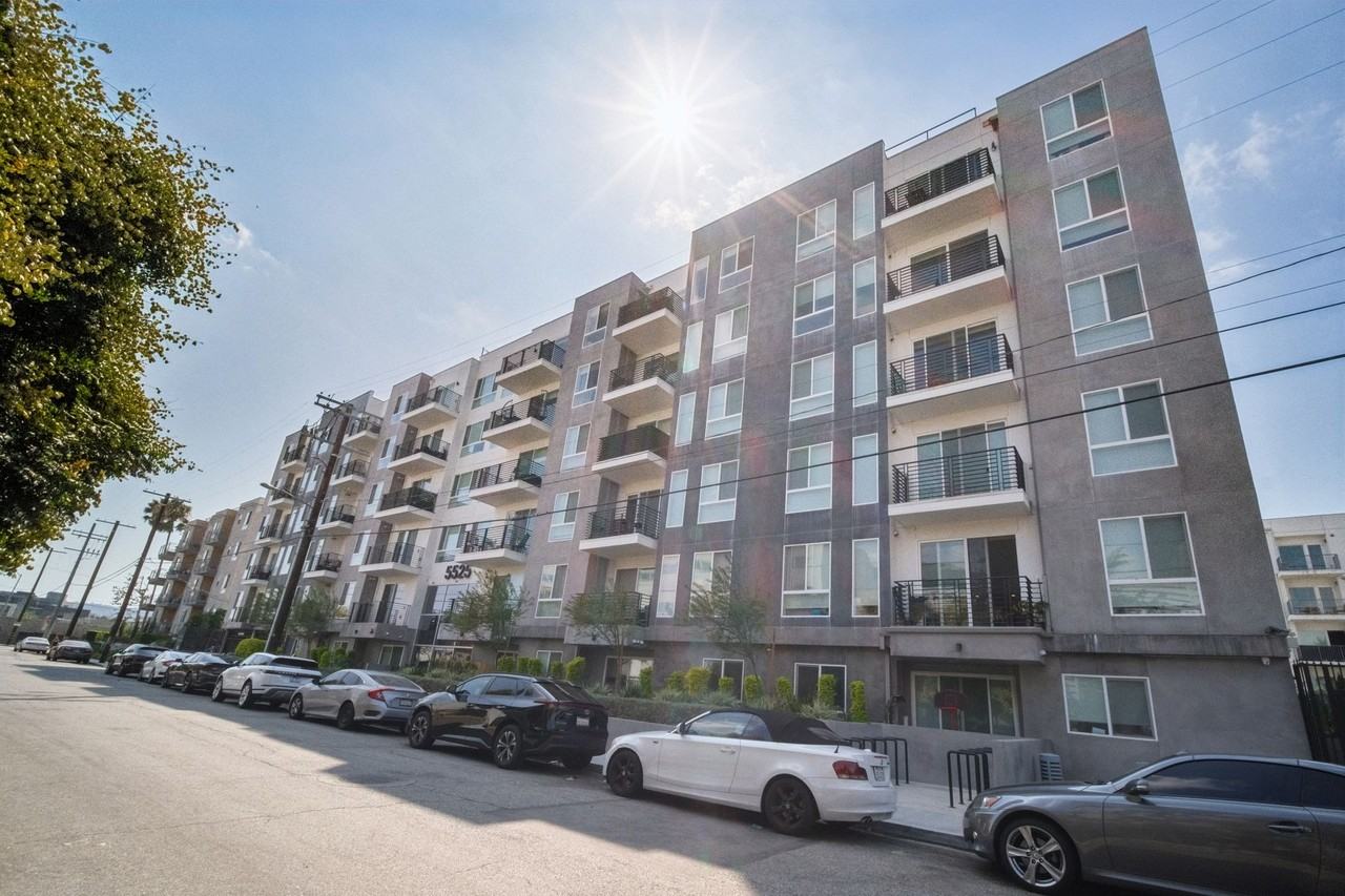 Destination NoHo - Photo 2 of 44