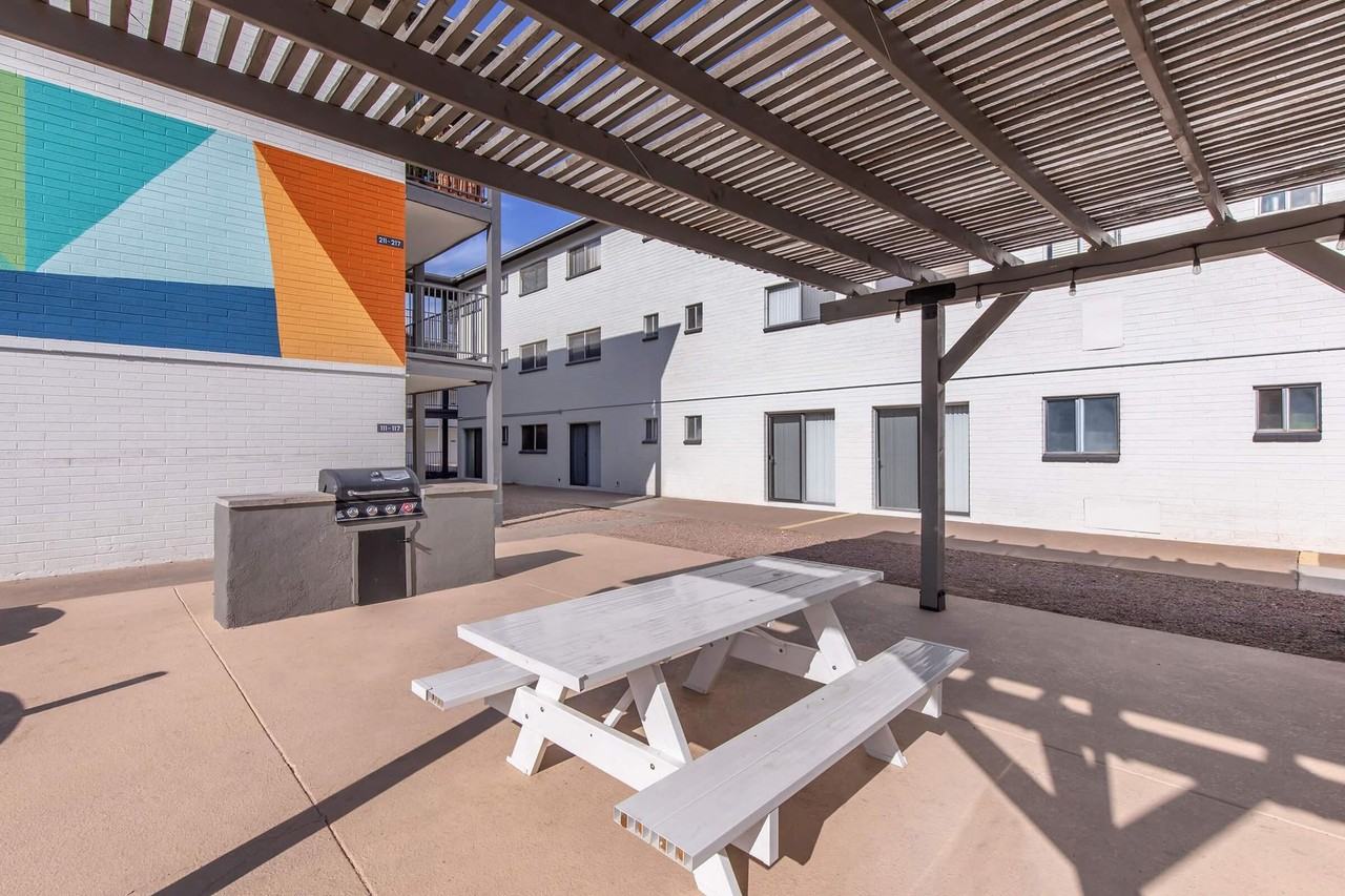 The Bronte East - Photo 7 of 17