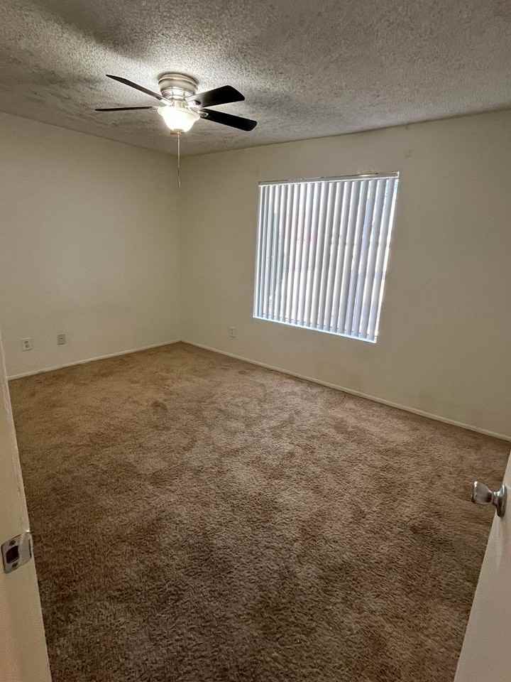 El Diablo Apartments - Photo 7 of 19