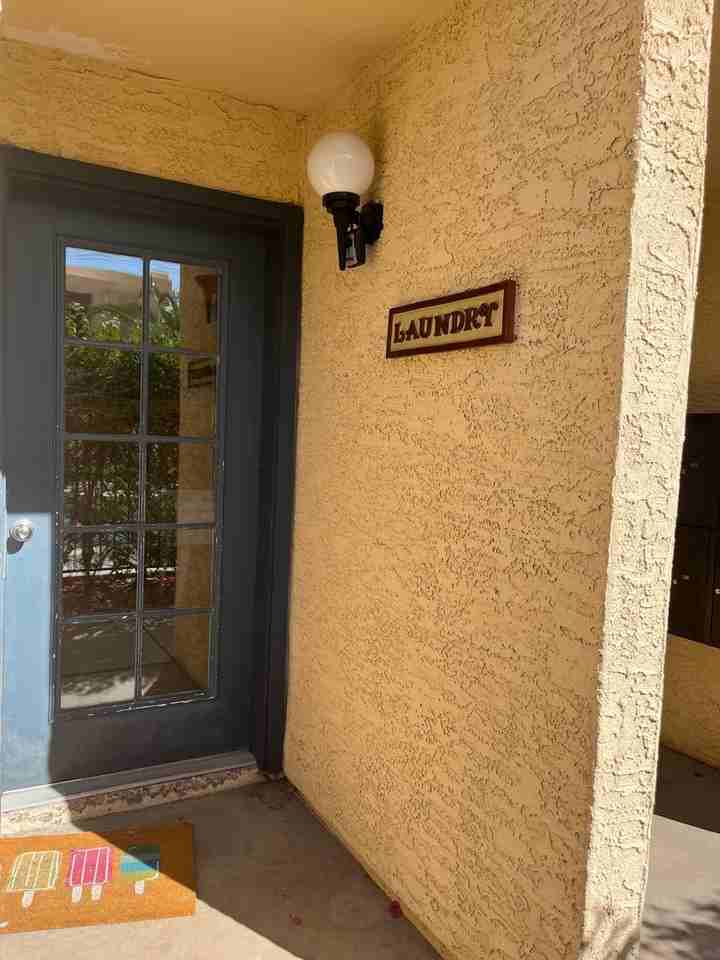 El Diablo Apartments - Photo 3 of 11