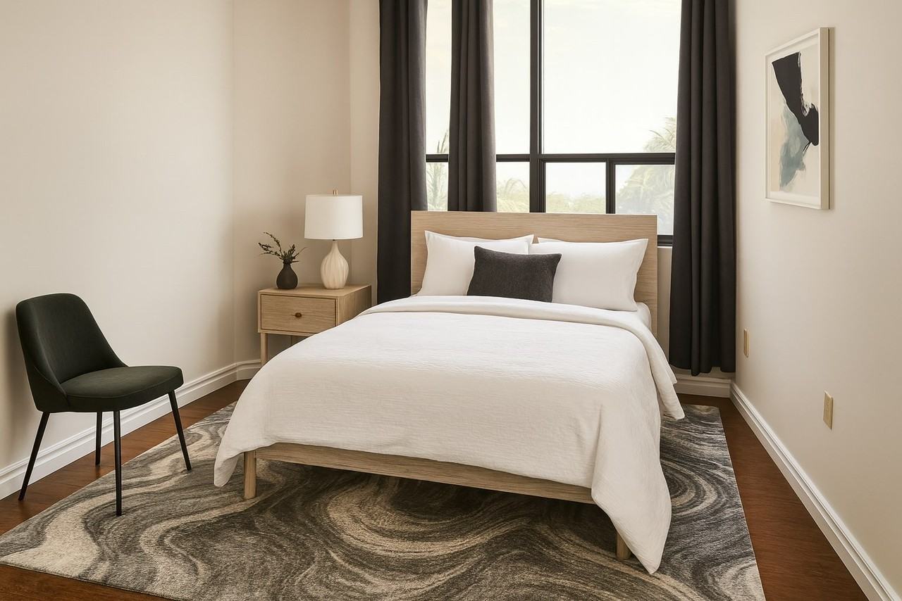 7460 Bathurst St - Photo 3 of 11