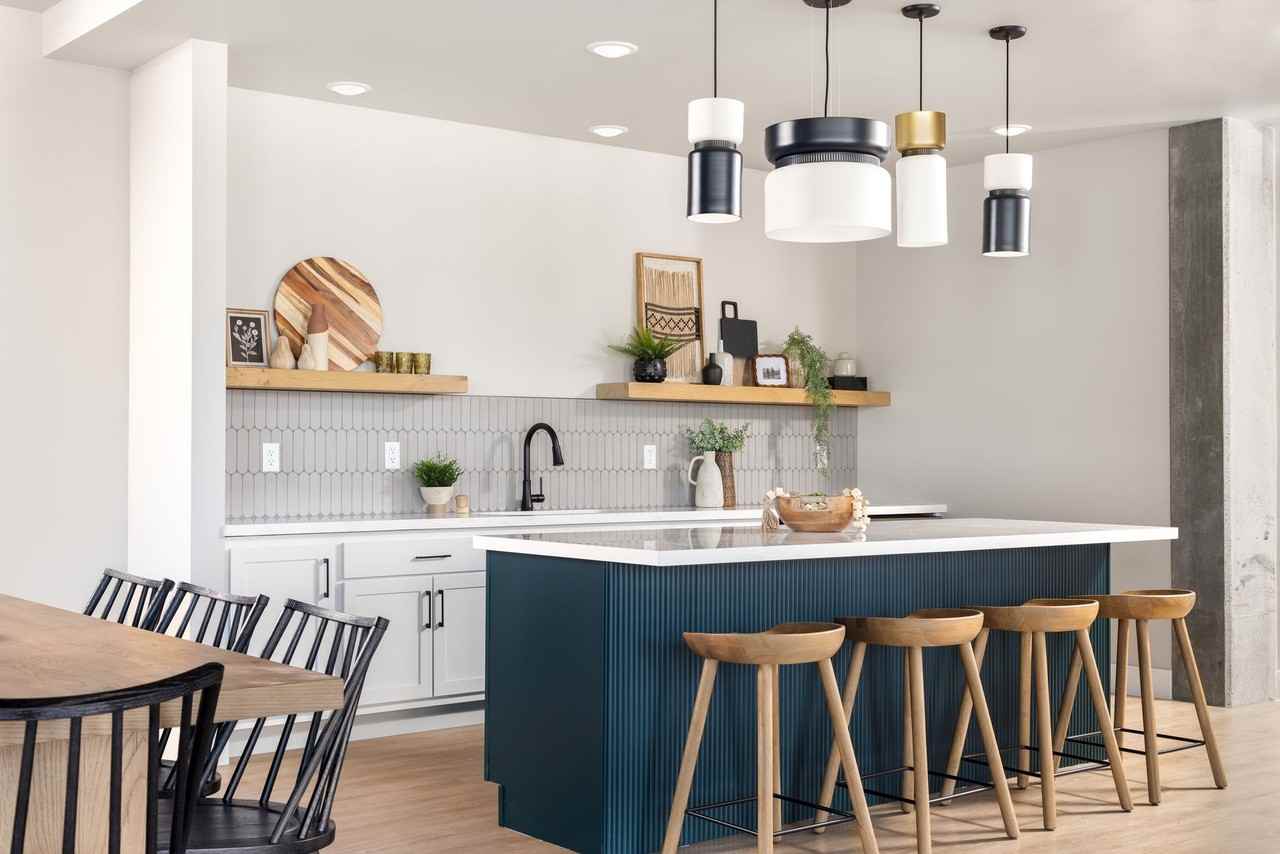 Compass - Photo 4 of 50