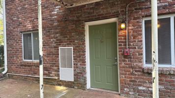 featured image of 430 E Red Bud Rd