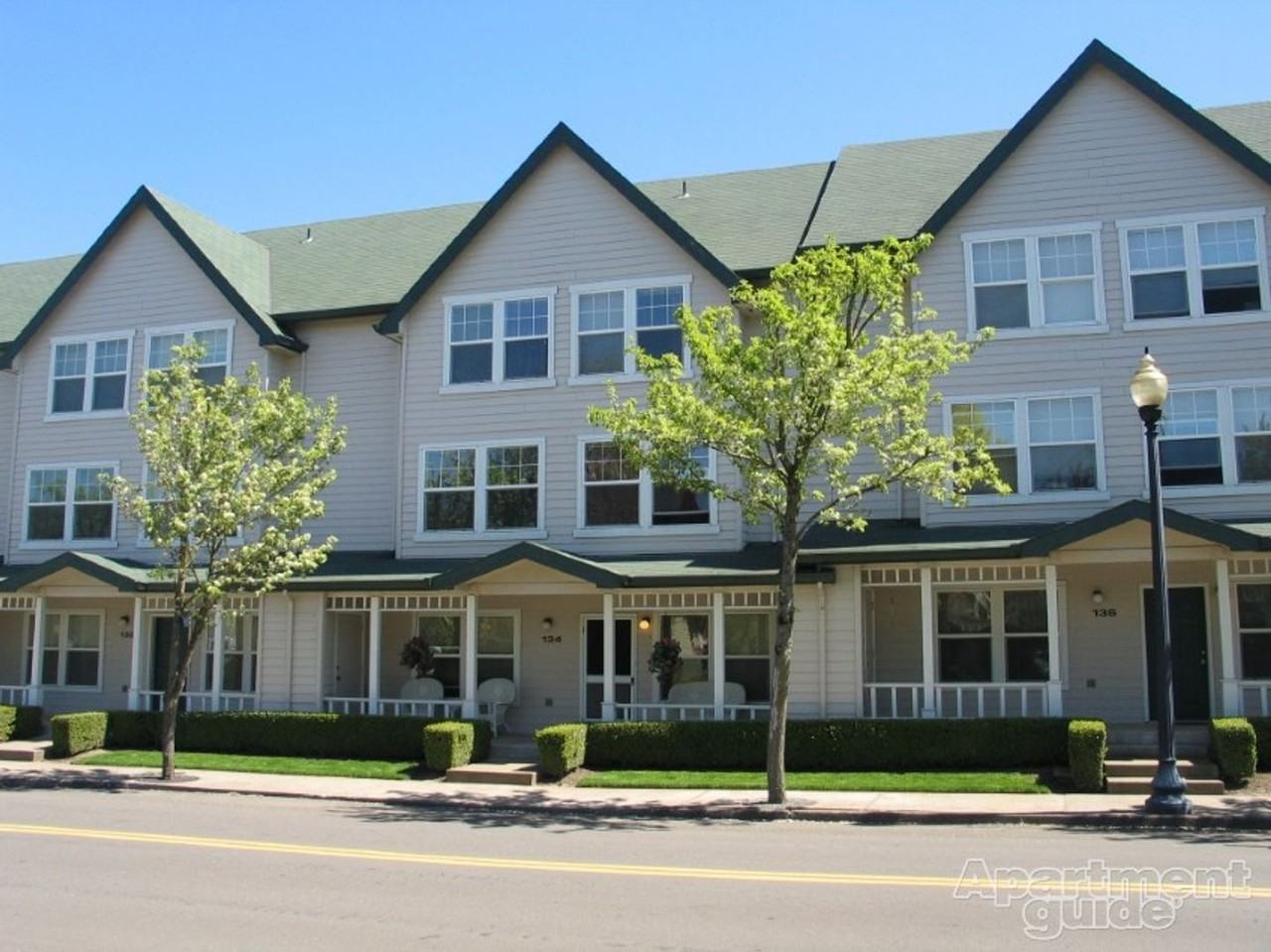 Gresham Central - Photo 2 of 11