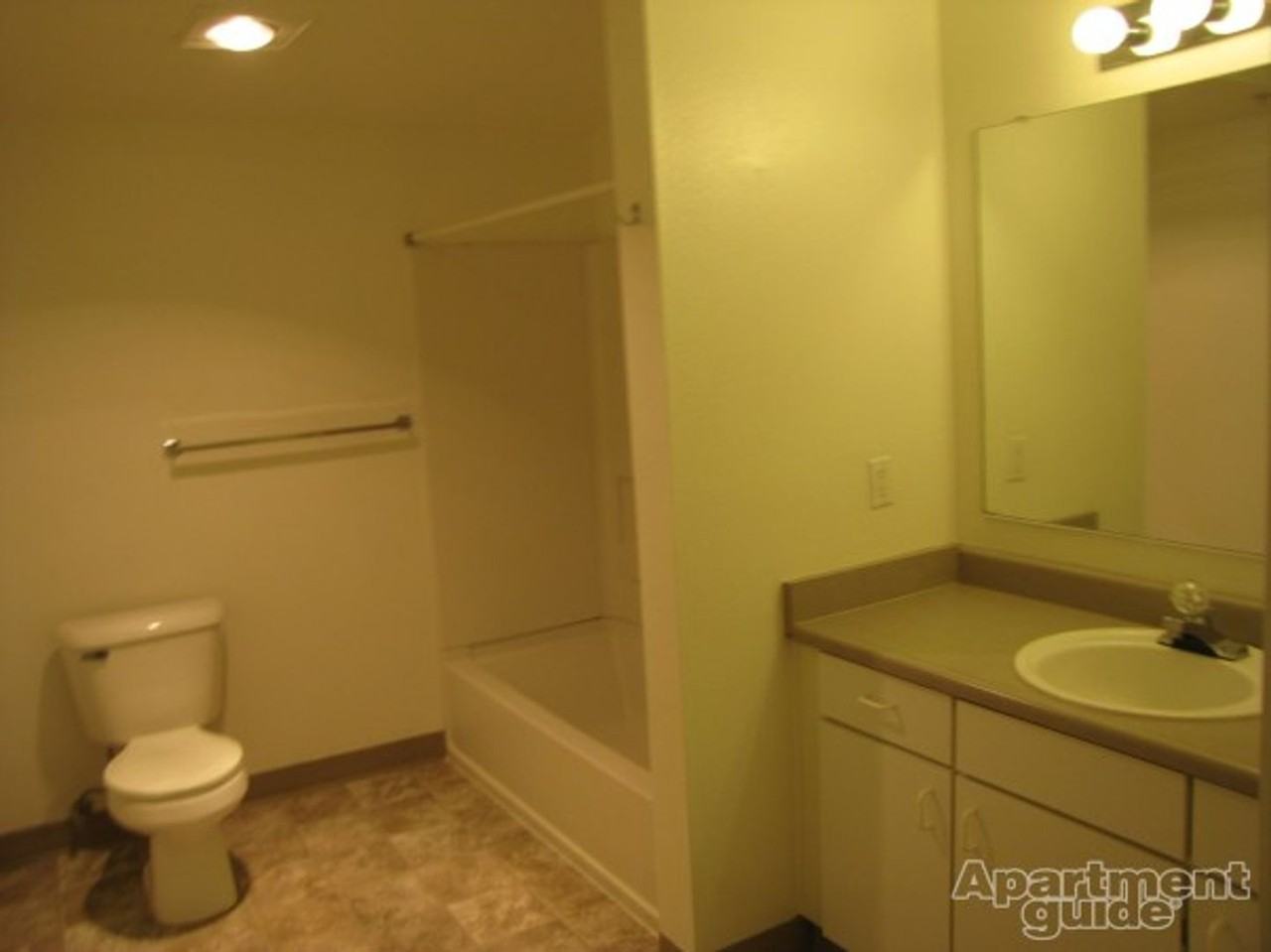 Gresham Central - Photo 3 of 11