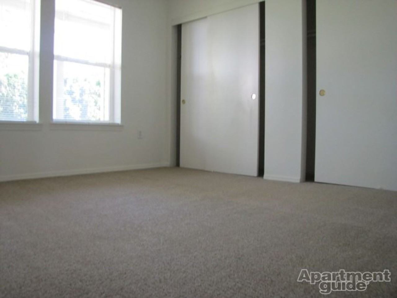 Gresham Central - Photo 4 of 11