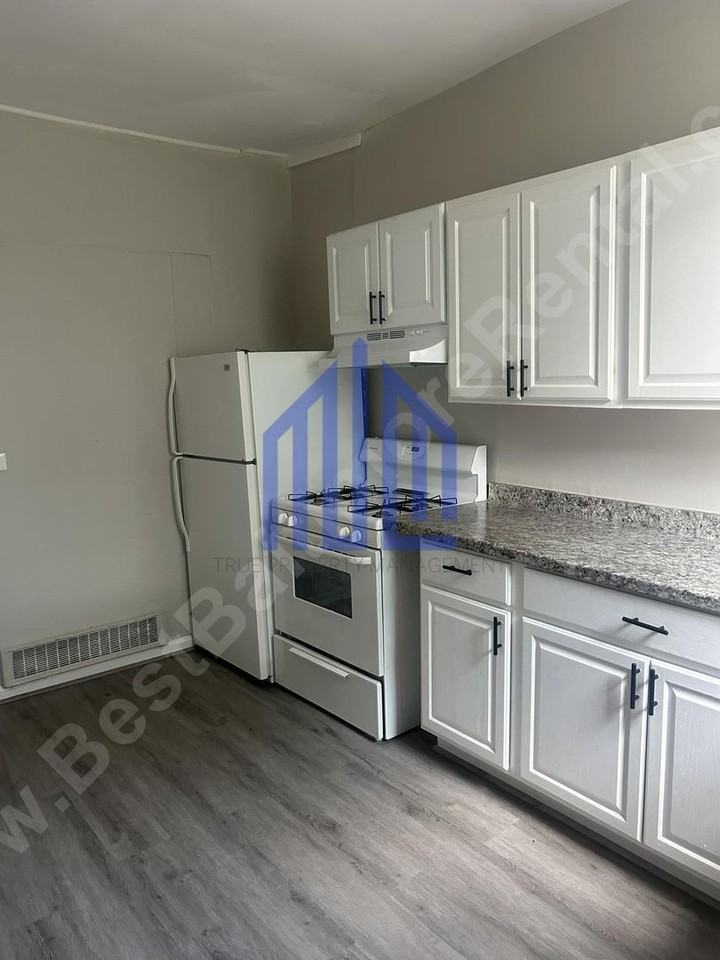 1913 Walbrook Ave - Photo 3 of 13