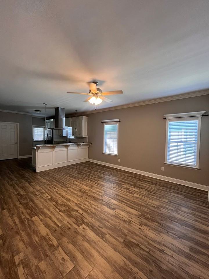 4141 Barrington Dr - Photo 7 of 15