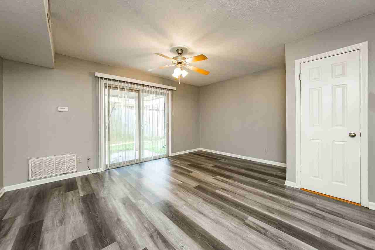 Newly Renovated 1 & 2 Bedrooms Available Now! - Photo 4 of 19