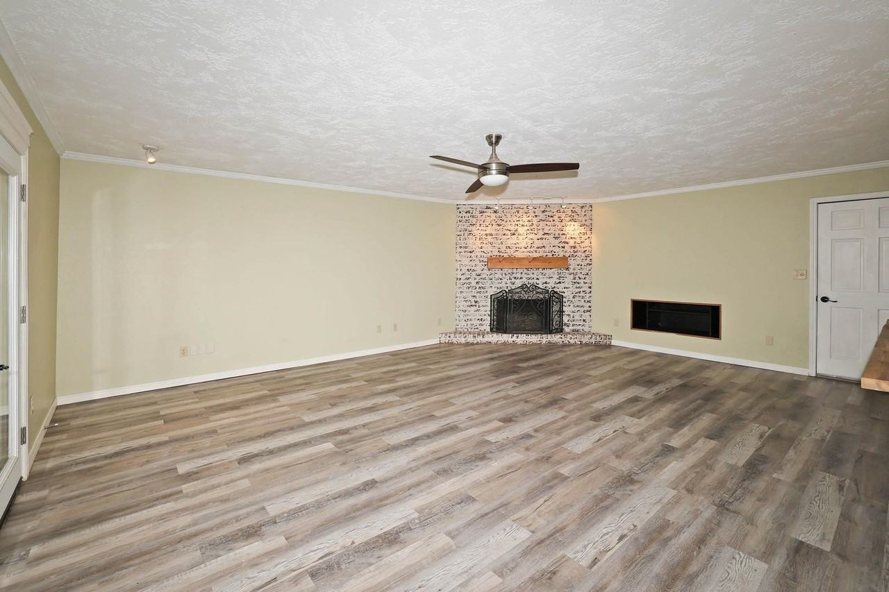 7303 Calumet Pl - Photo 7 of 29