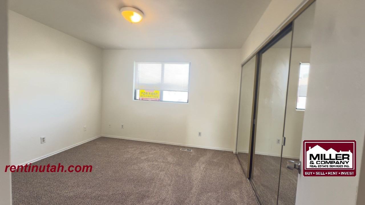 3693 S 1950 W #3 - Photo 7 of 8