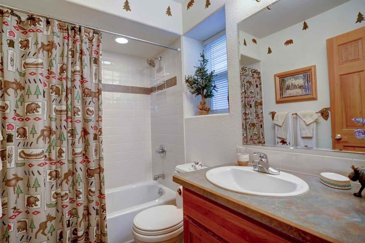 192 Burgundy Cir - Photo 6 of 15
