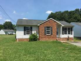 1046 Henderson St - Photo 1 of 1