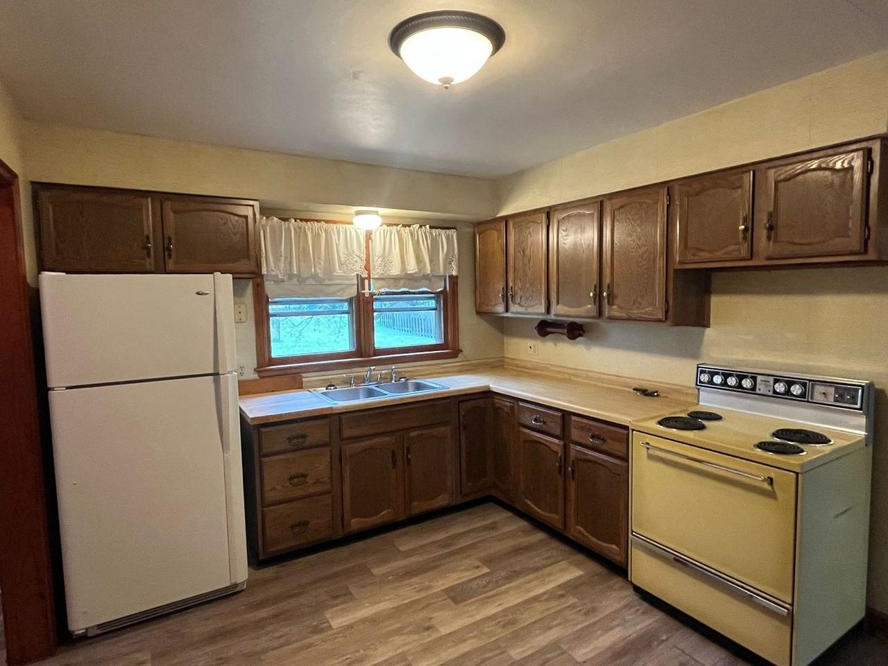 1011 Steuben St - Photo 5 of 20