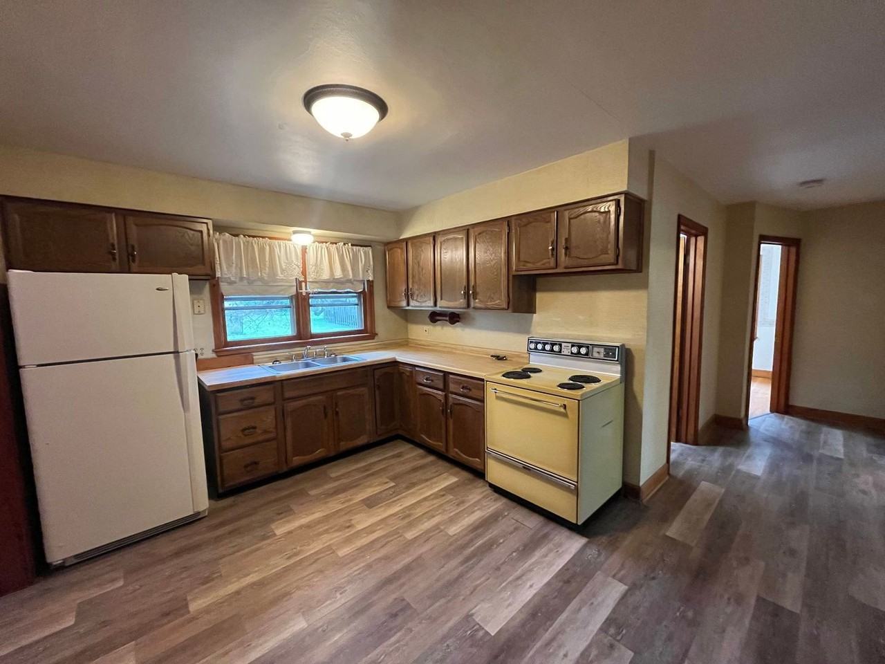 1011 Steuben St - Photo 6 of 20