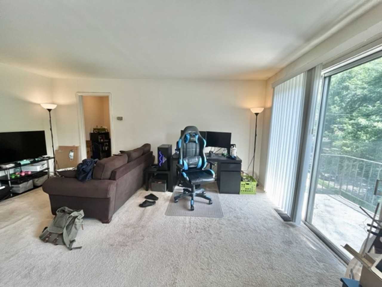 10618 Kenilworth Ave #204 - Photo 5 of 11