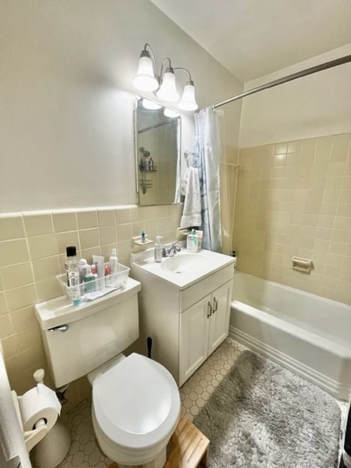 10618 Kenilworth Ave #204 - Photo 6 of 11