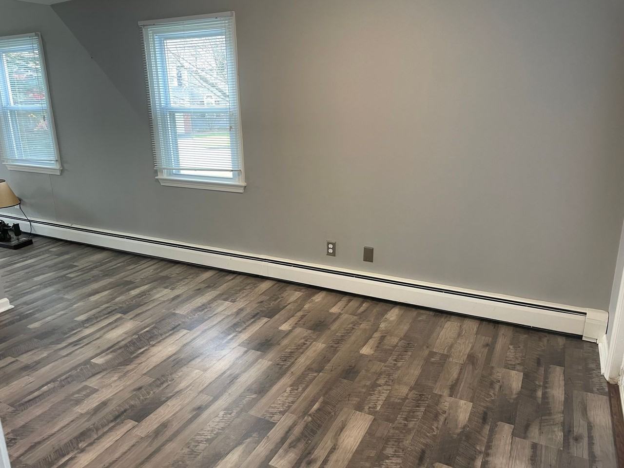 54 Arbor Dr - Photo 3 of 17