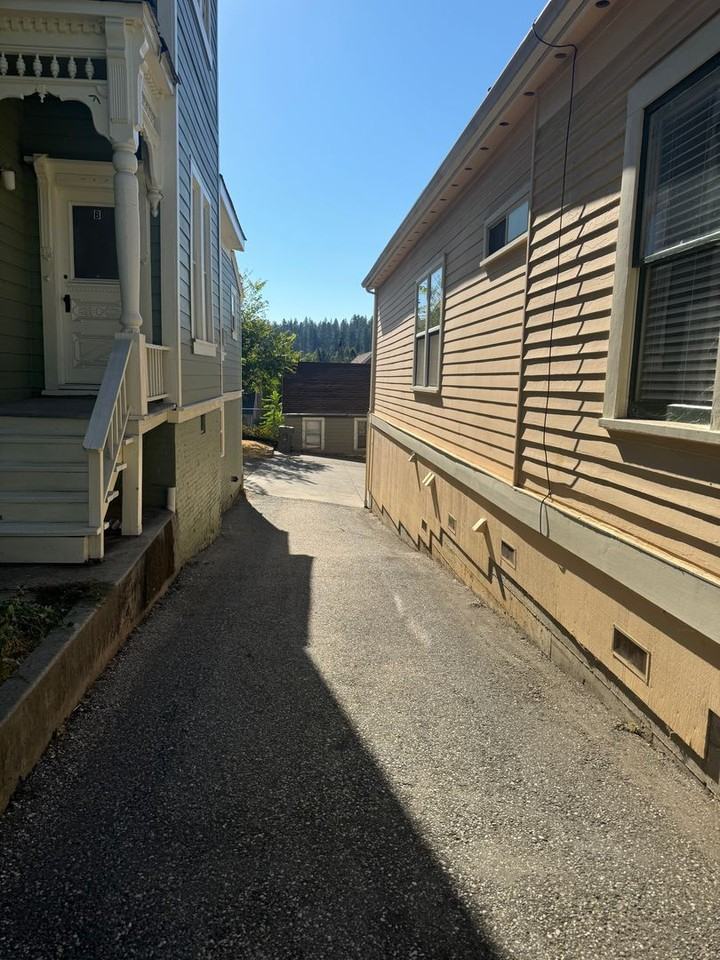 225 S Church St - Photo 2 of 15