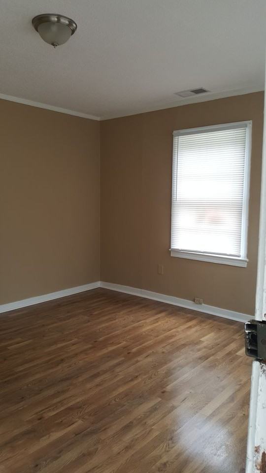 1390 Grand St - Photo 3 of 24