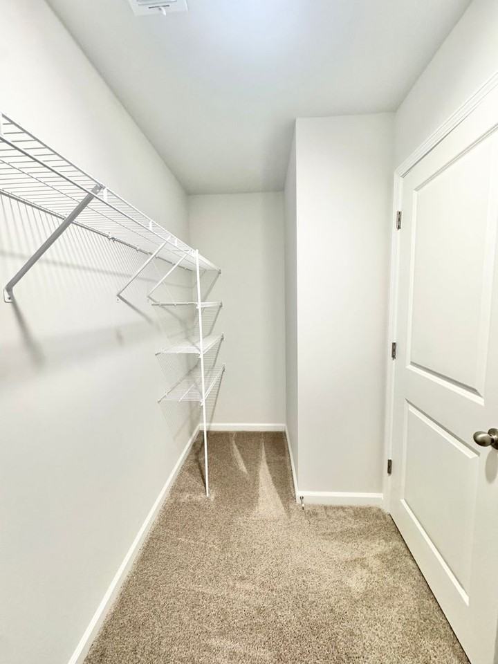 106 Windcrest Dr - Photo 7 of 23