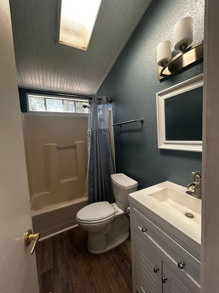 687 W Brannan Island Rd - Photo 3 of 9