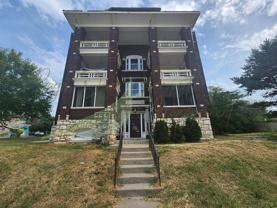 2807 Gillham Rd - Photo 1 of 1