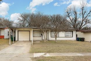 151 Pilgrim Dr - Photo 1 of 1