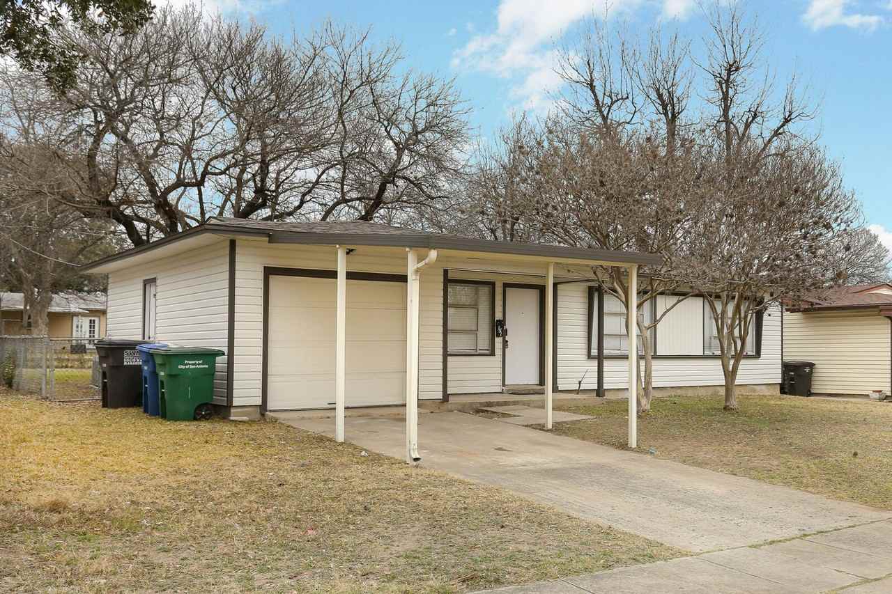 151 Pilgrim Dr - Photo 4 of 26