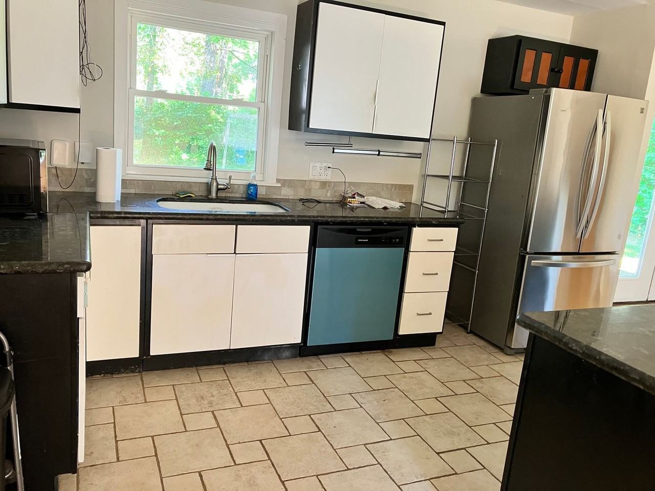 3607 E Morningside Dr - Photo 2 of 12