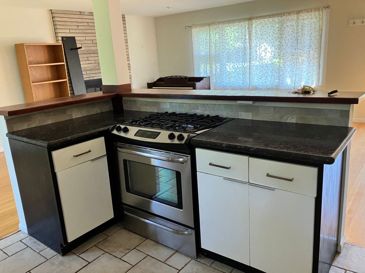 3607 E Morningside Dr - Photo 3 of 12