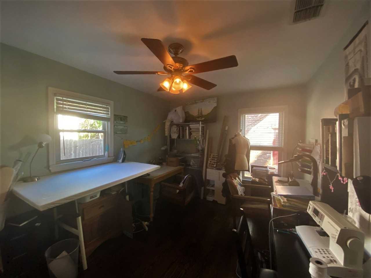 3801 Ave G (LO) - Photo 5 of 27