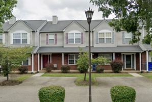 featured image of 1680 685/745 Oak Tree - 1680 Sleepy Hollow