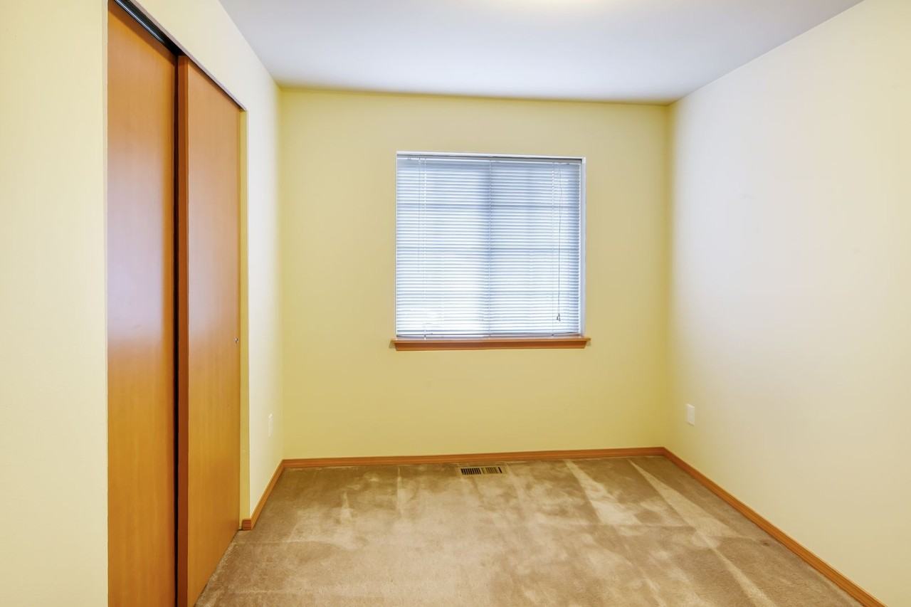 101 Ne Albion St - Photo 3 of 23