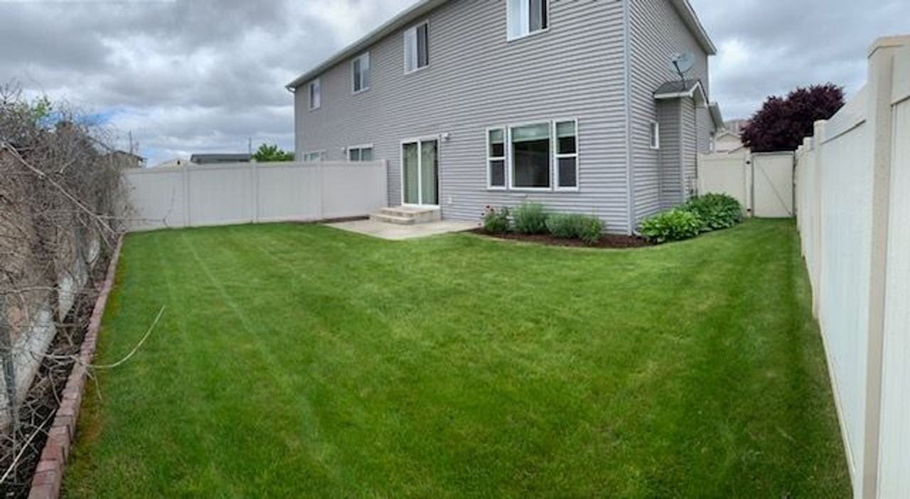 13116 E 3rd Ave - Photo 2 of 10