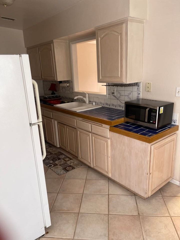 443 Cherry Ave - Photo 3 of 14