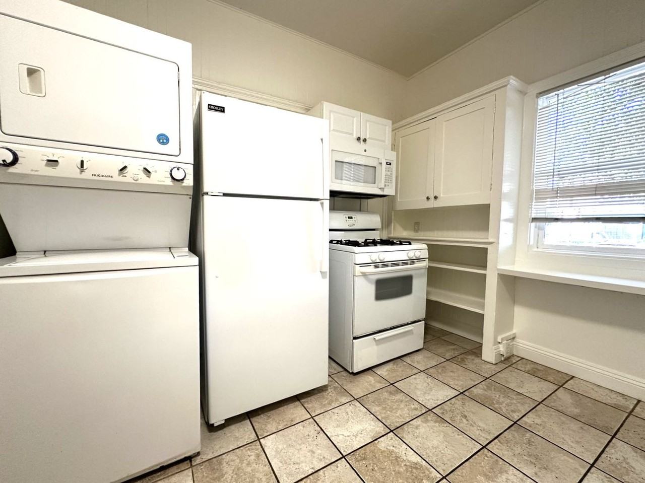 3809 7th Ave - Photo 4 of 20