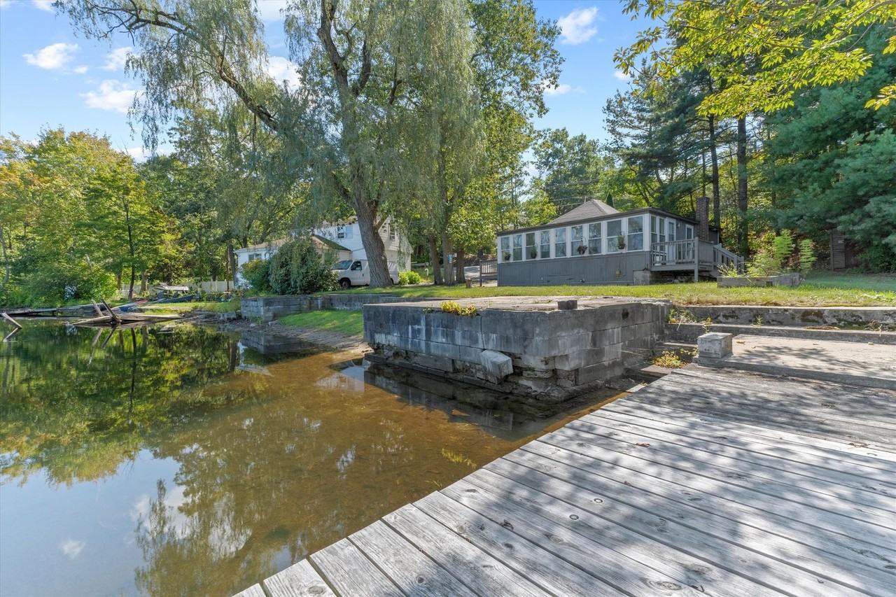 280 Groton Rd - Photo 3 of 24